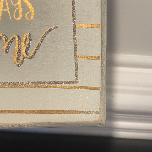 5 for $20: Francesca's sparkly decor sign - Picture 4 of 13